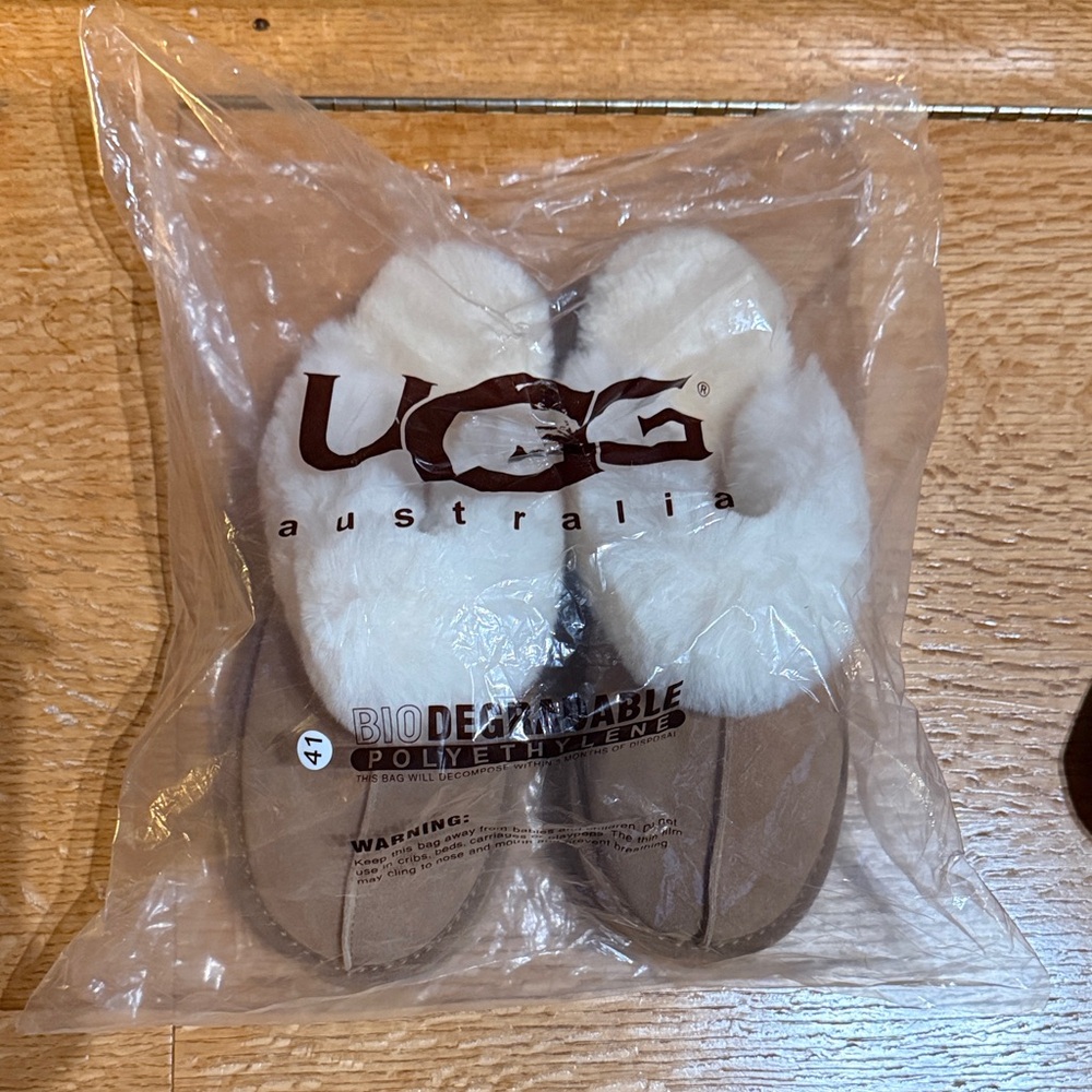 UGG Disquette Slippers